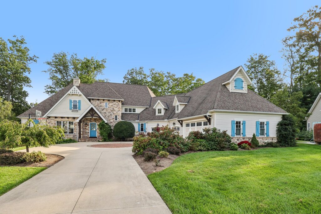 7695 Marewood Place, Concord Ohio