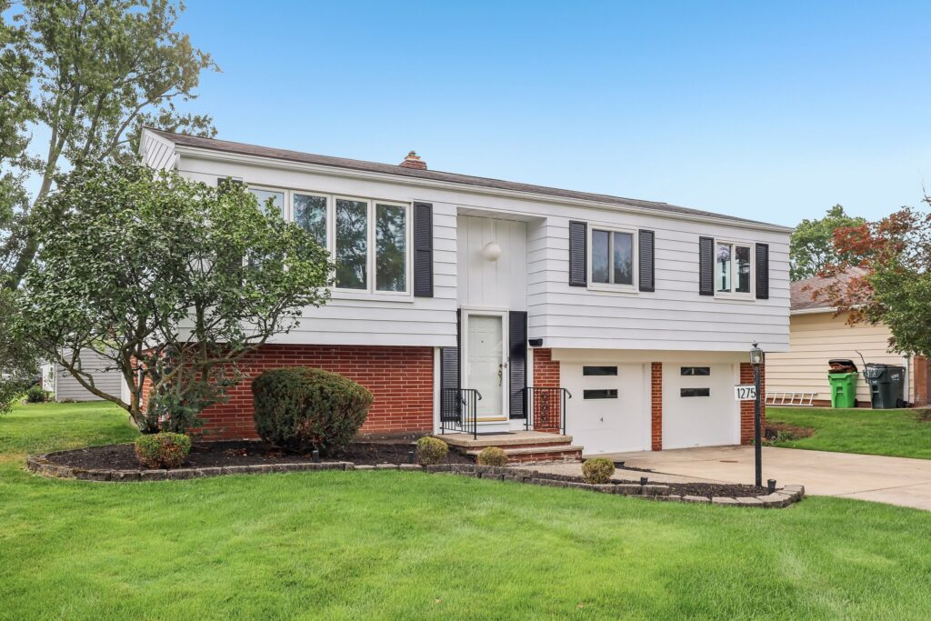 1275 Jackie Lane, Mayfield Heights
